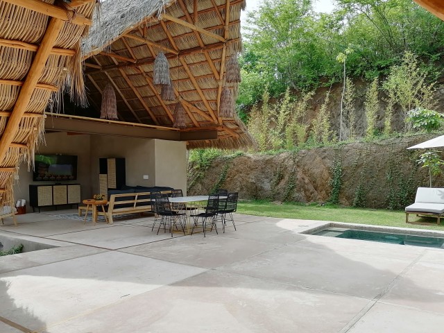 Casa Bambú palapa in
